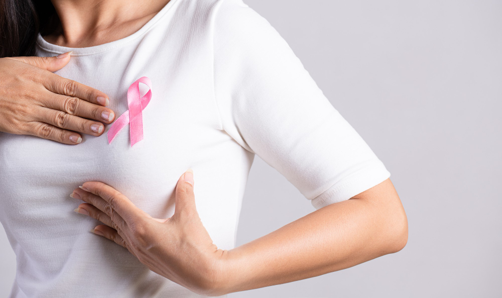 乳癌筛查指南：早期症状与检查方式